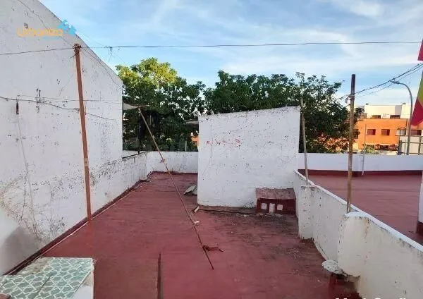 CASA EN SAN FERNANDO CON MUY BUENA SITUACIÓN PARA REFORMAR