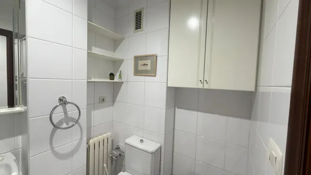 MARAVILLOSO PISO DE ALQUILER POR TEMPORADA EN PLENO CENTRO DE OURENSE – ZONA VALLE-INCLÁN — 32