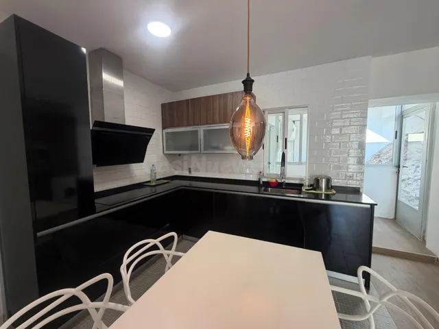 Encantadora Casa Reformada en la Parte Antigua de Cáceres - foto 3
