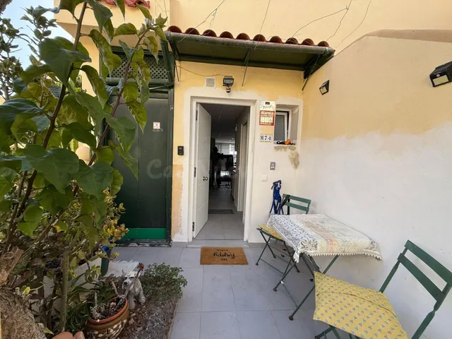 Apartamento reformado con terraza, piscina y plaza de aparca - foto 2