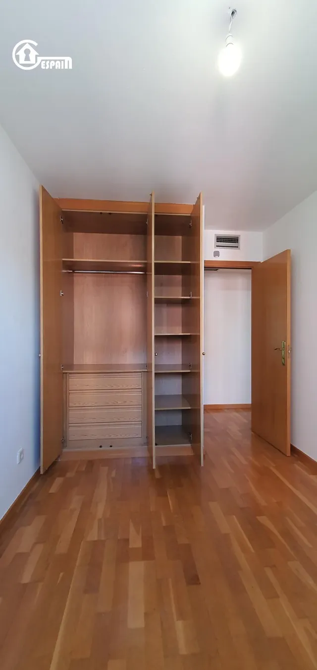 Gespain actividades inmobiliarias ofrece vivienda en venta en zona av. de los poblados — 48