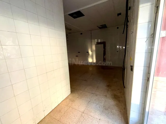 Local comercial con gran potencial frente a Mercadona — 3
