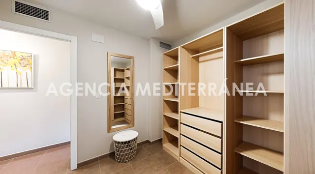 AMPLIA VIVIENDA DE 3 habitaciones JUNTO AL MERCADO MUNICIPAL DE PICASSENT — 39