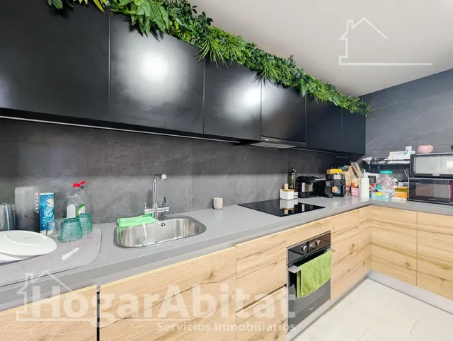 ¡Precioso Chalet! Seminuevo, amplio y luminoso, con piscina privada, garaje y jardín — 12