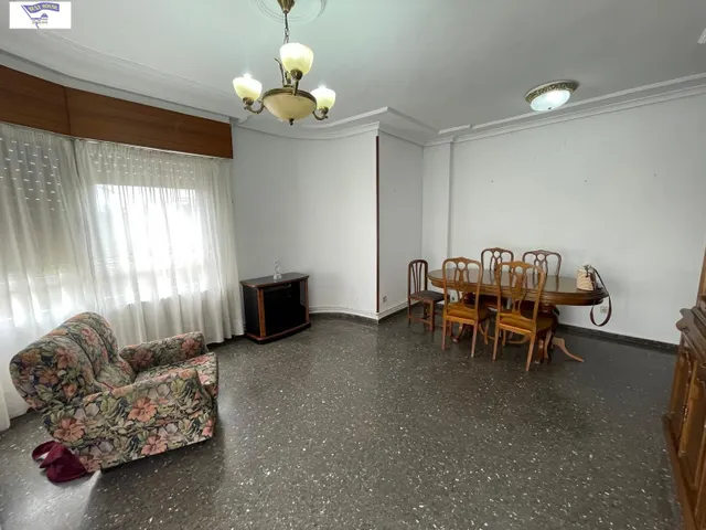PISO SIN MUEBLES CON GARAJE Y TRASTERO — 7