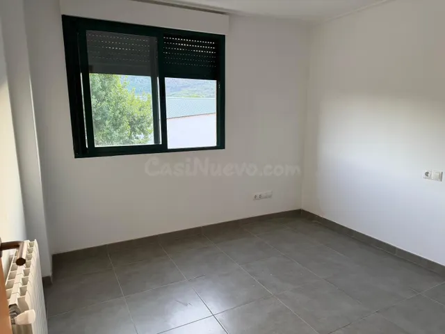 VENTA DE MAGNIFICO PISO CON PLAZA DE GARAJE EN MURO — 4