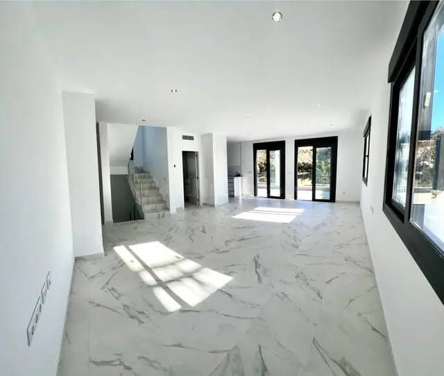 Villa de lujo en primera línea del campo de Golf — 4