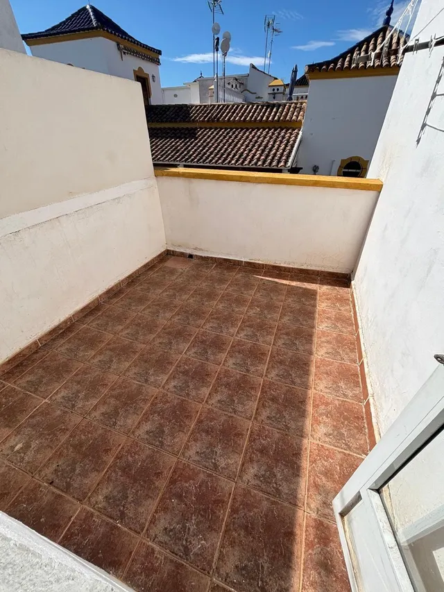 Oportunidad en Los Altos: Bungalow de 2 dormitorios con jardín privado y solárium — 21