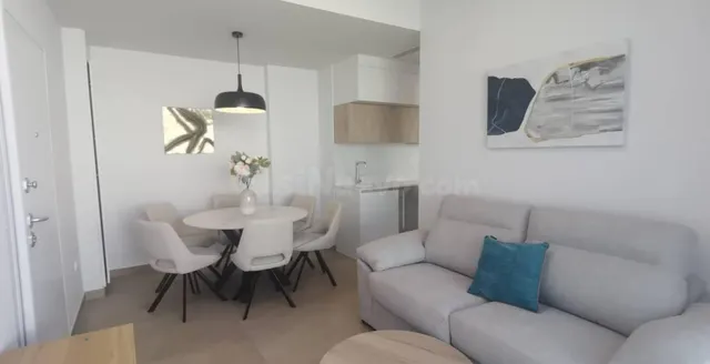 Ático de obra nueva “Key Ready” a solo 60 metros de la playa - foto 3
