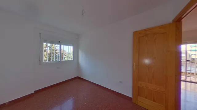 Venta de Piso Sin Posesión en Granada — 9
