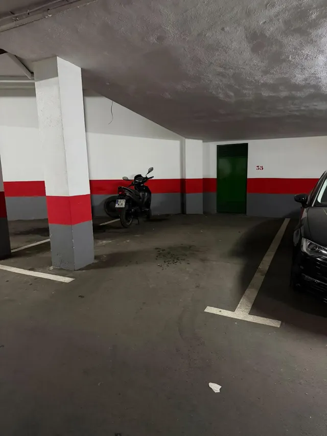 AMPLIO PISO DE 200 M2 EN ALQUILER – GRANADA — 30