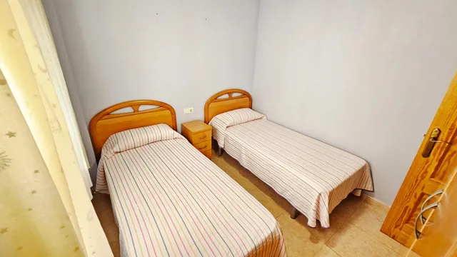 Piso en bajo los alcazares — 37