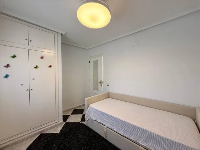 Villa 4 habitaciones 191m² en venta - Punta Prima — 28