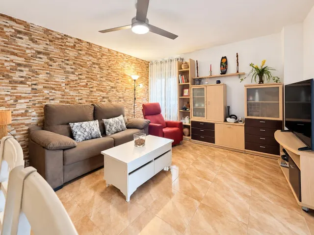 Apartamento de 2 dormitorios en venta en La Mata, Torrevieja, a pocos pasos de la playa — 18