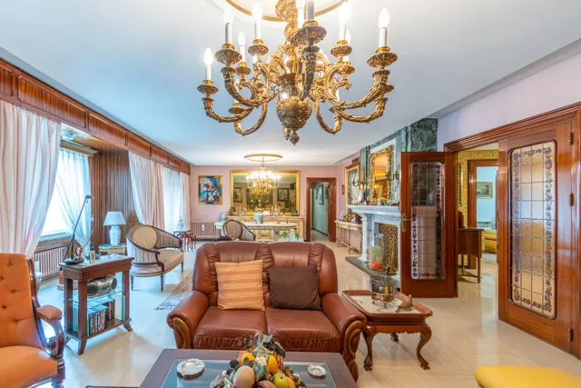 ESPECTACULAR VIVIENDA EN ACERA DEL DARRO — 34