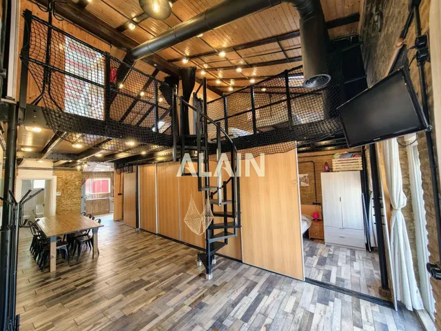 Casa en venta en playa de la malvarrosa de Valencia. — 31