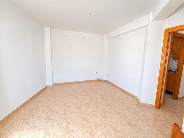 ¡vive Granada desde una ubicación privilegiada! piso de 3 dormitorios con magníficas vistas a la alhambra — 8