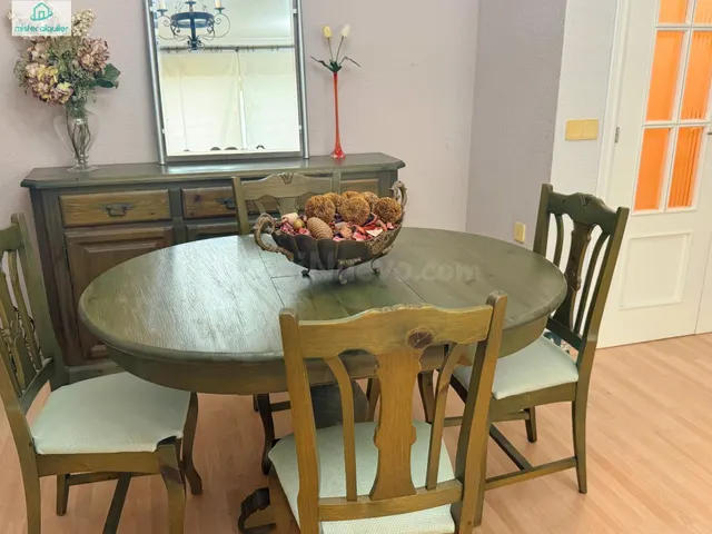 AMPLIO PISO DE TRES DORMITORIOS EN SAN BARTOLOMÉ, IDEAL PARA - foto 5