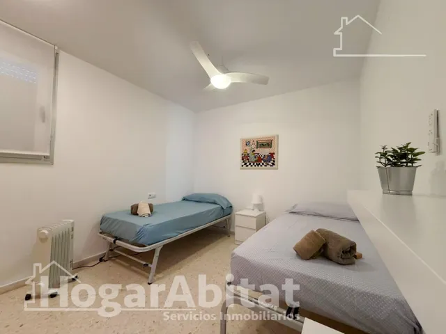 SEMINUEVO CON PISCINA, GARAJE  Y DOS TERRAZAS CERCA DEL METRO — 24