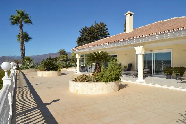 Chalet 3 habitaciones 180m² en venta - Costa del Sol - foto 2