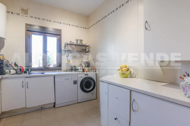 Excelente vivienda en una situción inmejorable. Centro de Se - foto 2
