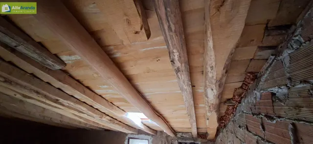 VIVIENDA PARA REFORMAR EN FUENTECÉN — 11