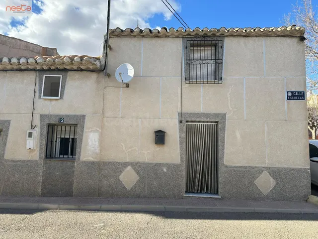 A LA VENTA VIVIENDA UNIFAMILIAR ADOSADA - foto 4
