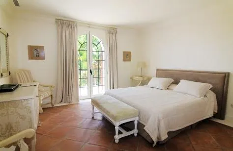 MANSION EN PRIMERA LINEA DE PLAYA EN AMPLIA PARCELA — 9
