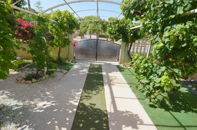MAGNIFICA VIVIENDA EN PLANTA BAJA CON GRAN TERRAZA Y PISCINA COMUNITARIA — 17
