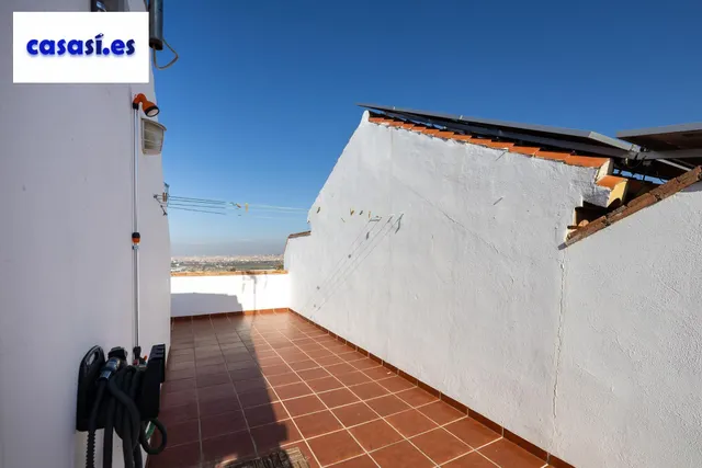 Maravillosa casa  a pocos minutos  andando  al  centro de La Zubia — 41