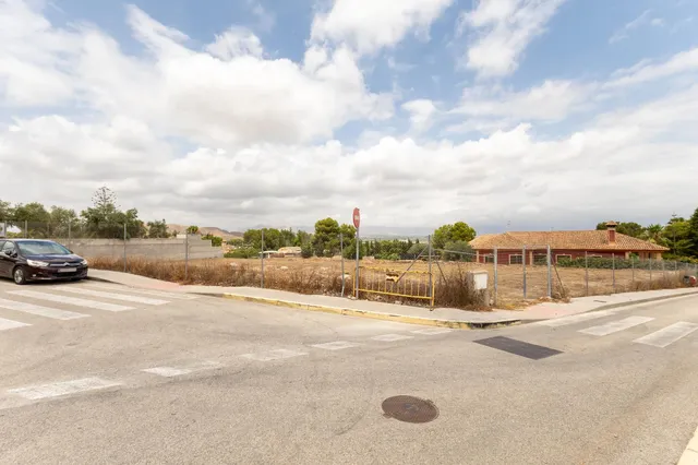 PARCELA EN VENTA  EN URBANIZACIÓN  MONTEPINAR (ORIHUELA) — 13