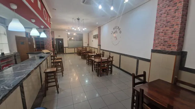 SE VENDE RESTAURANTE EN TORENO — 9