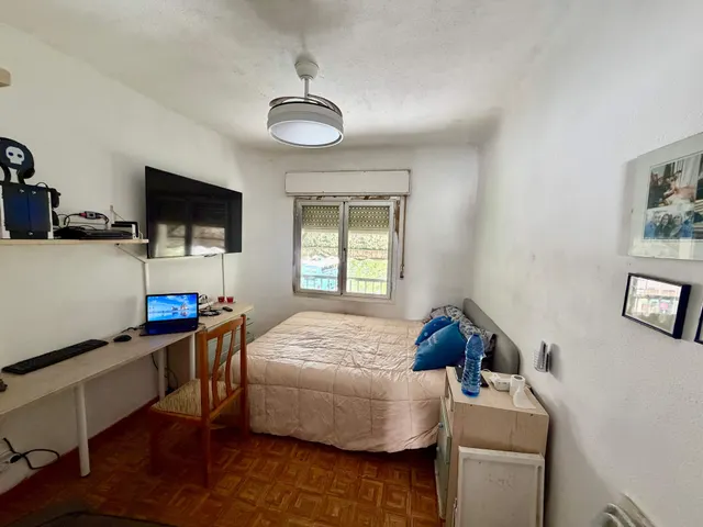 PISO DE CUATRO habitaciones CON TERRAZA EN VISTA ALEGRE — 14