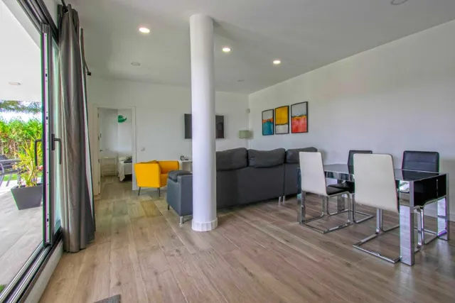 Precioso chalet independiente en Sanlúcar La Mayor con Licencia VUT — 6
