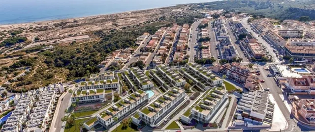 Vivienda AMUEBLADA ,,con gran terraza de 40 metros — 43