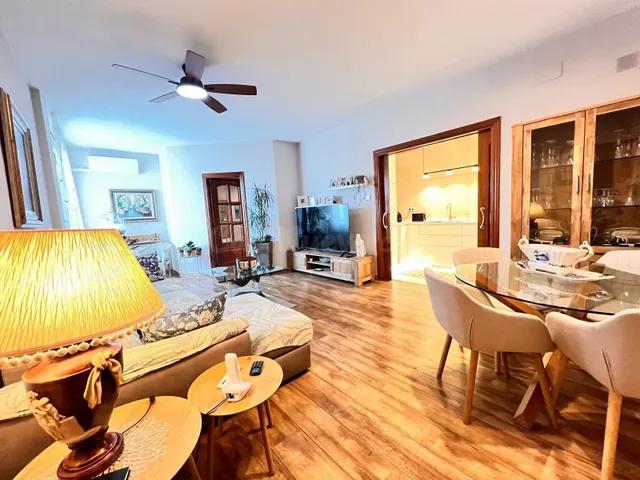 Piso reformado en venta situado en el Passeig dels Guíxols - foto 3