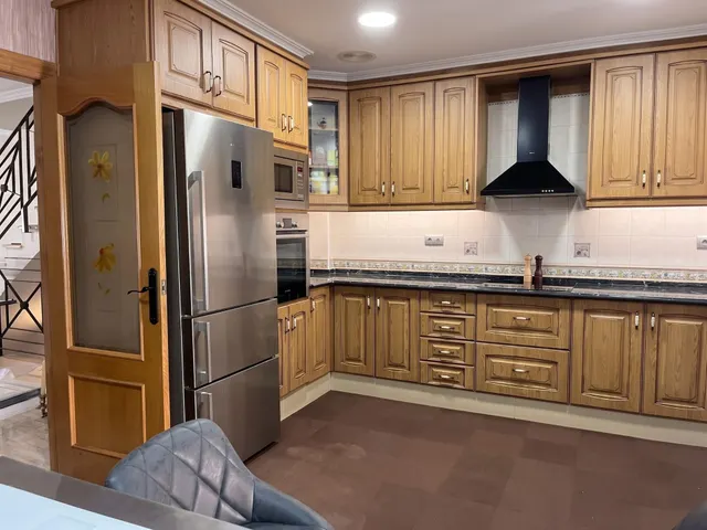 Estupendo triplex en zona campo de futbol — 6