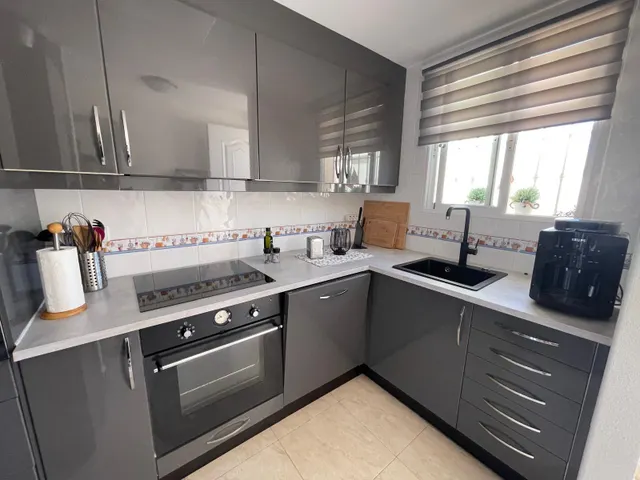 Apartamento reformado en Albir — 9