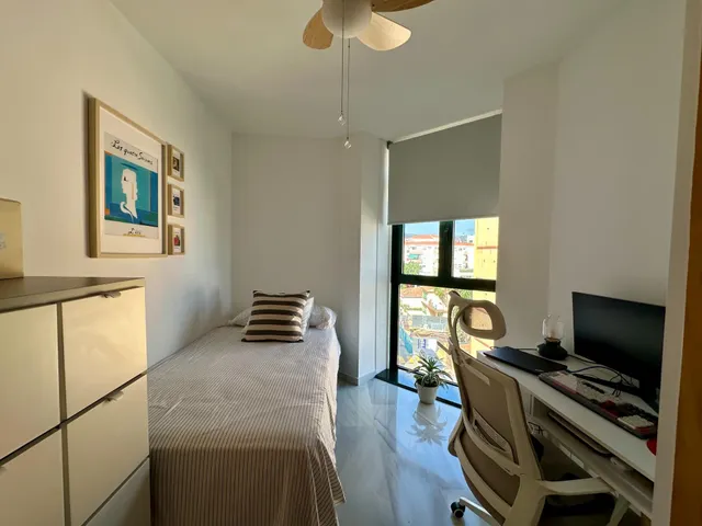 Ático dúplex reformado con amplia terraza en la zona de El Calvario, Torremolinos — 17