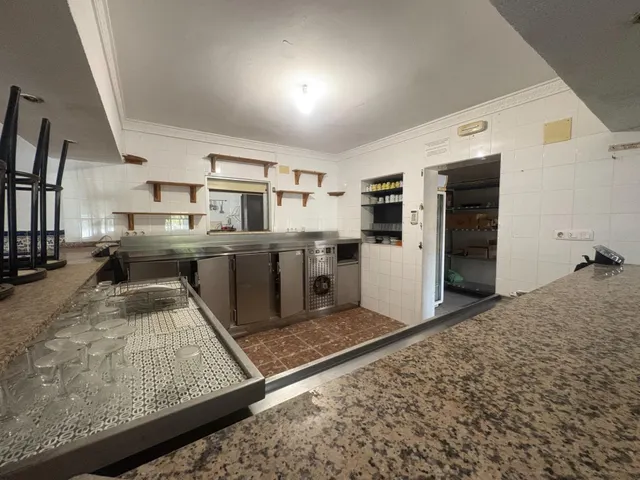 LOCAL COMERCIAL EN ALCORNOCALEJOS — 24