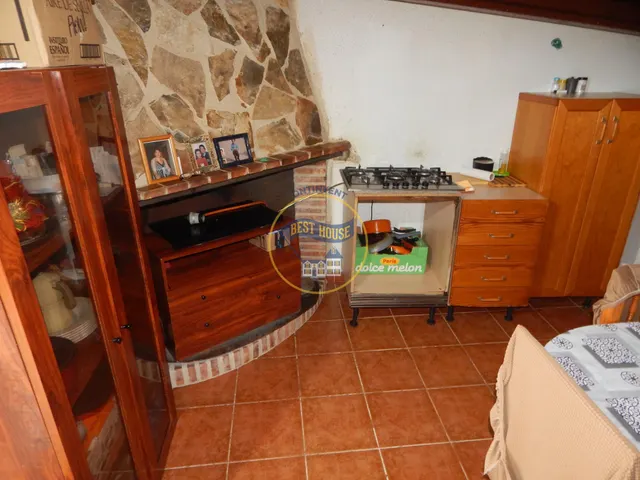 Casa Espaciosa en Montesa: Comodidad y Estilo — 29