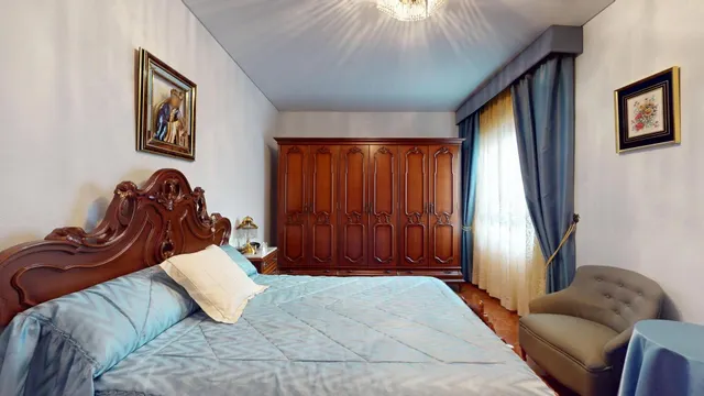 Amplio piso de 141 m2 con cochera y trastero en calle Gonzalo Ximénez de Quesada — 39