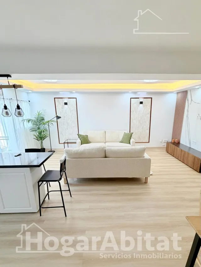 Reforma a estrenar y diseño moderno en este luminoso piso  con balcón — 5