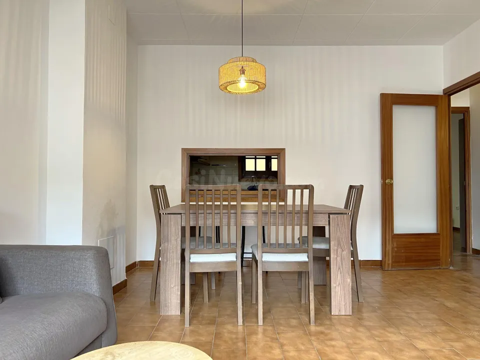 Piso con encanto y gran potencial en el centro de Sant Pere Pescador