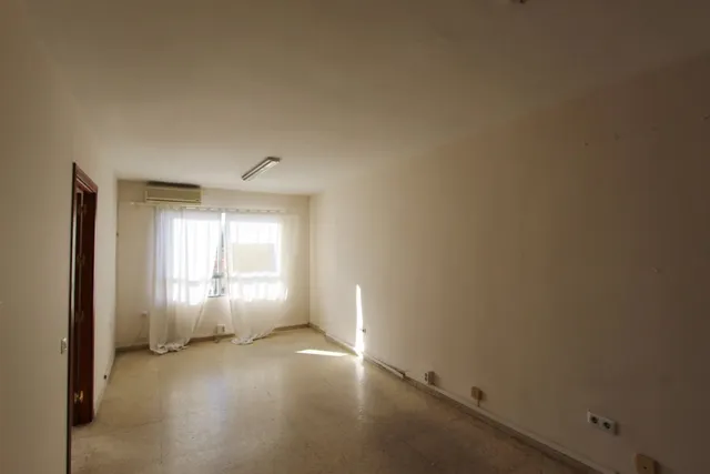 Oficina en venta en ronda histórica — 5