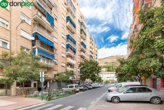 LOCAL COMERCIAL EN EL CHARCÓN — 23
