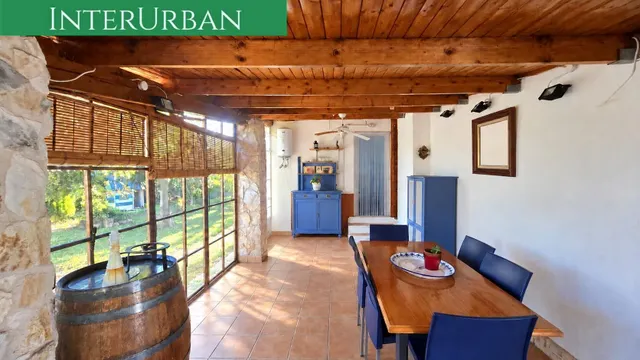 Espectacular chalet independiente con piscina privada y gran parcela en La Pobla de Vallbona — 20