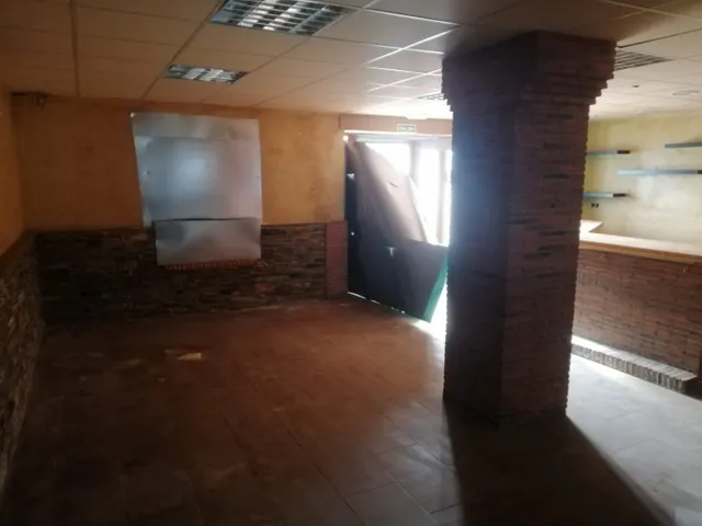 Bar Cafeteria, y vivienda en entranbasaguas, Cantabria — 7