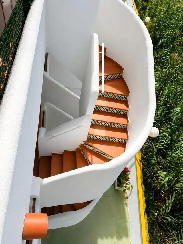 Ático dúplex con terrazas y garaje junto a la playa — 26