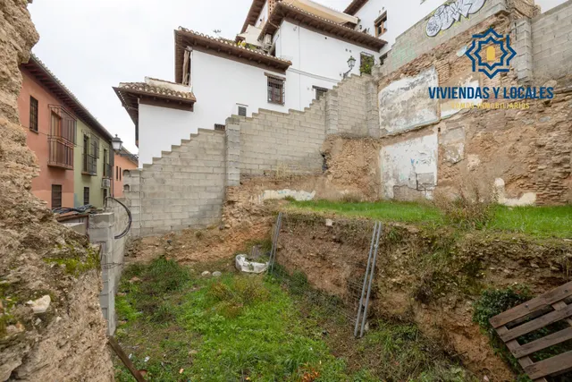 SE VENDE TERRENO URBANO PLURIFAMILIAR ZONA REAL DE CARTUJA Y JARDINES DEL TRIUNFO — 4